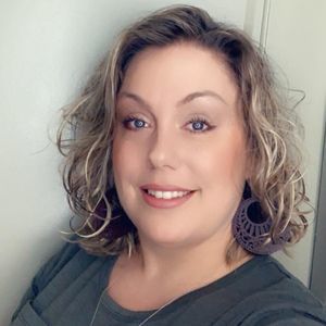 Meet your Posher, Pamela